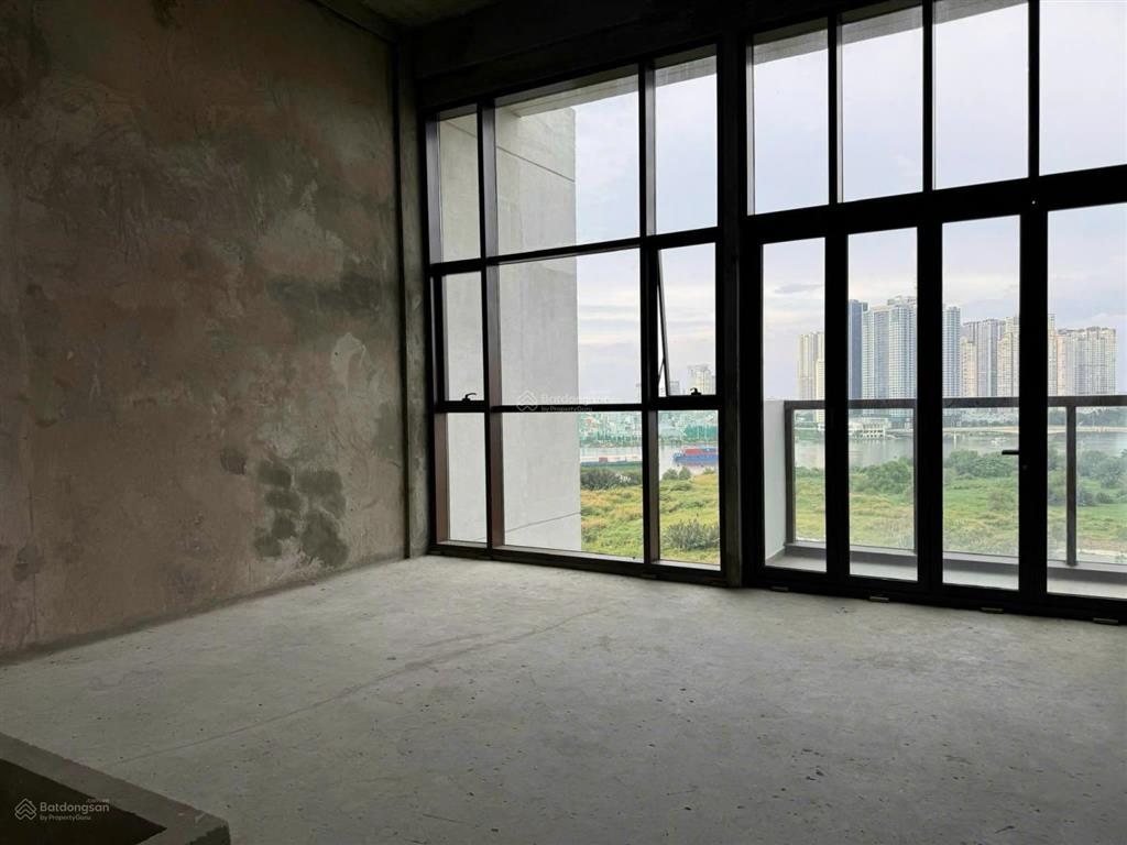 Duy nhất, cần bán căn lofthouse 70m2, xây thêm 50m2, view lm81, giá 27 tỷ, xem nhà 24/7.