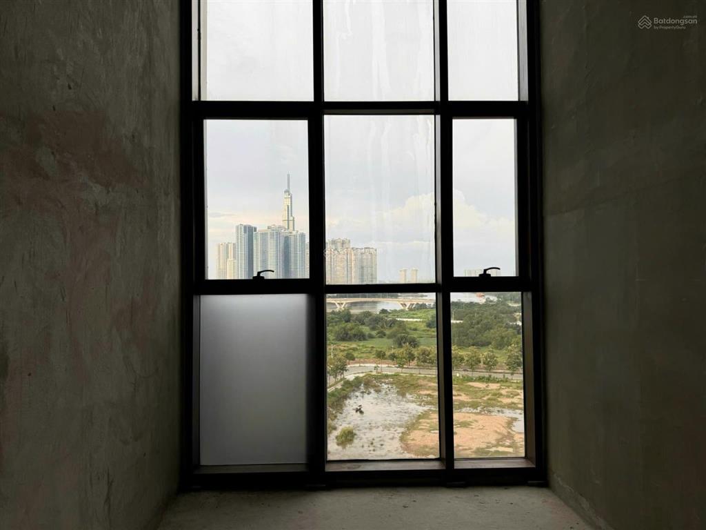 Duy nhất, cần bán căn lofthouse 70m2, xây thêm 50m2, view lm81, giá 27 tỷ, xem nhà 24/7.
