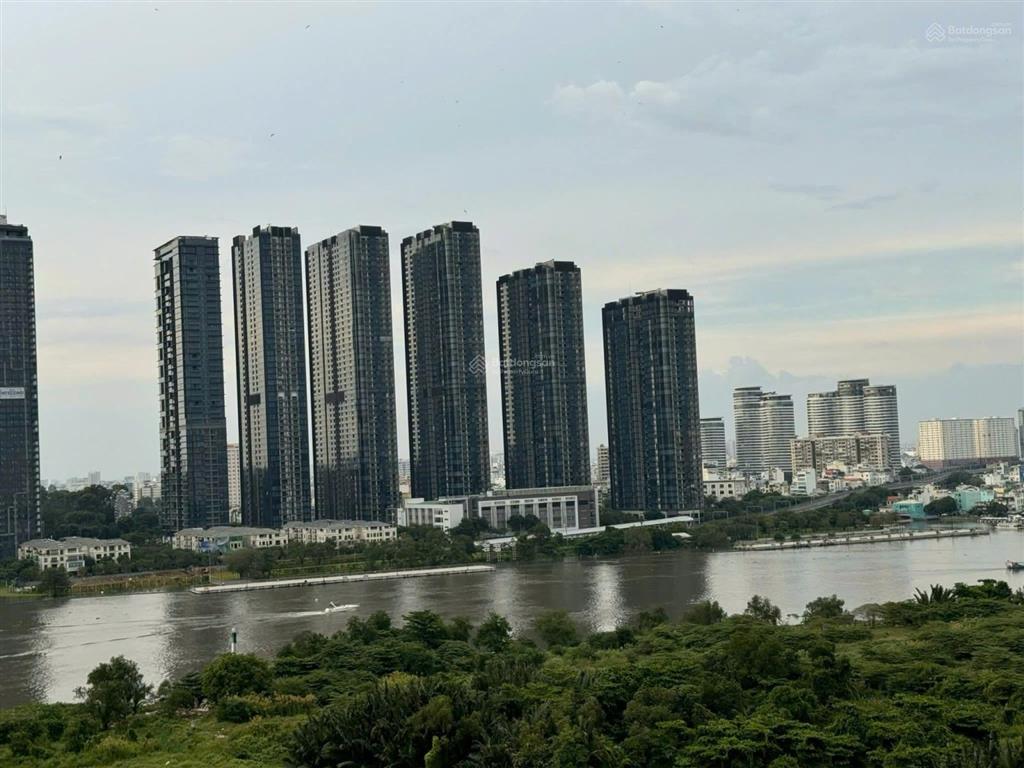 Duy nhất, cần bán căn lofthouse 70m2, xây thêm 50m2, view lm81, giá 27 tỷ, xem nhà 24/7.