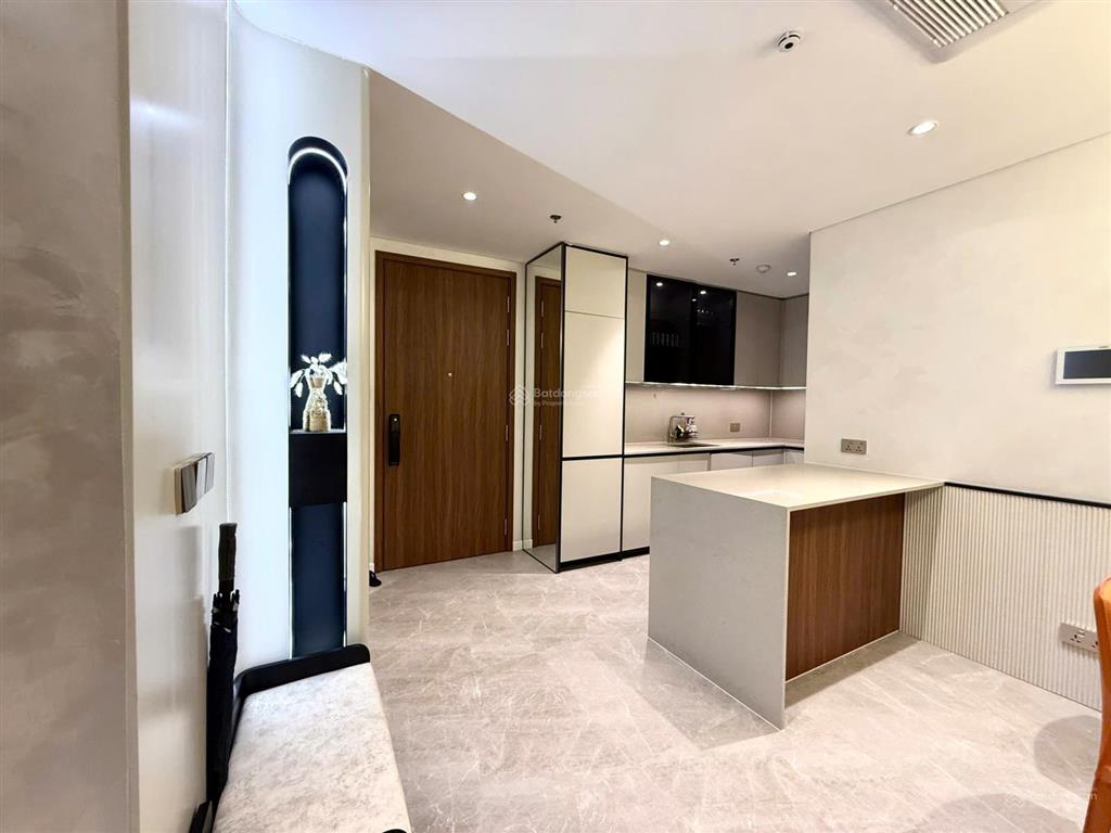 Cần bán căn 2pn 80m2 giá rẻ nhất the crest, giá 20.5 tỷ all in. xem nhà 24/7