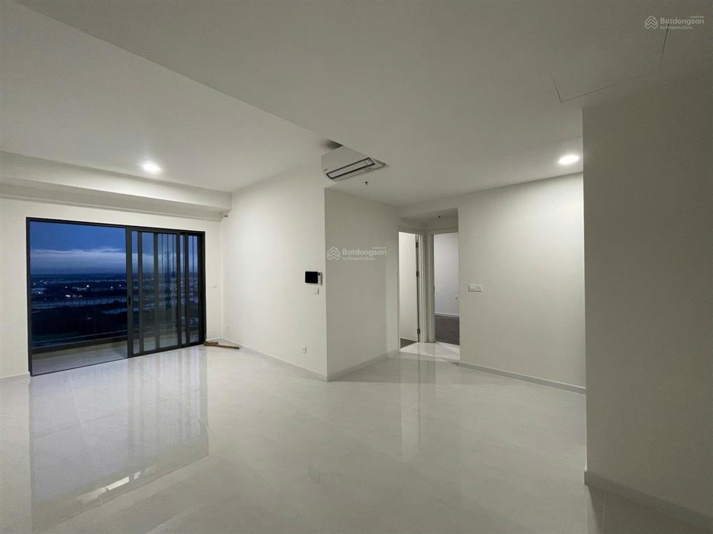 Cần cho thuê 2pn ban công dài view panorama giá 15tr/tháng
