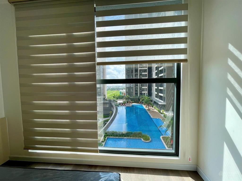 2pn góc 73m2, full nội thất xịn sò, view hồ bơi, công viên