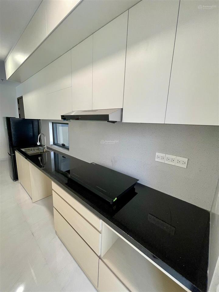 2pn góc 73m2, full nội thất xịn sò, view hồ bơi, công viên