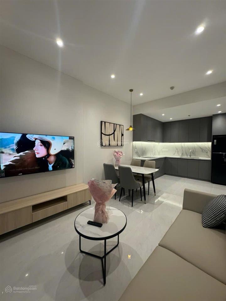 Cần cho thuê 2pn, full nội thất đẹp, sang trọng giá 18 triệu/tháng, sẵn pass xem nhà