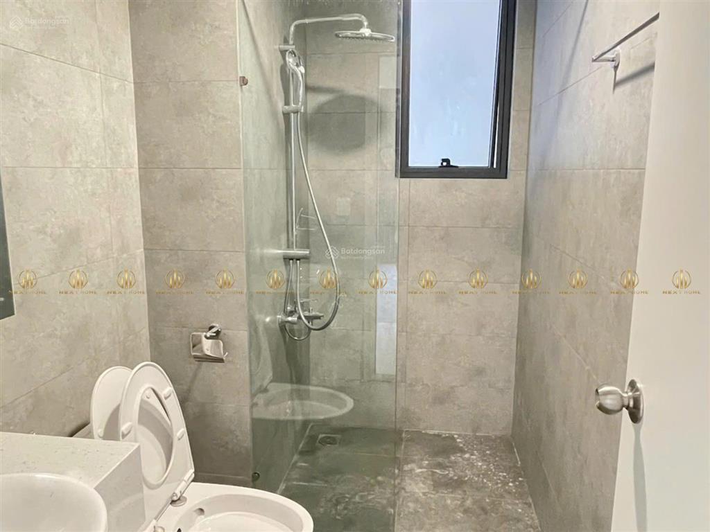 Cho thuê ntcb view công viên hồ bơi, giá 20 triệu/ tháng, sẵn pass xem nhà ngay