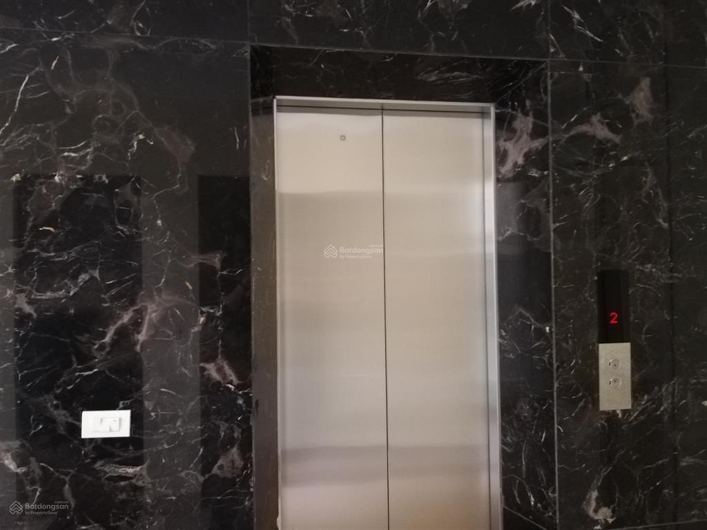 Cho thuê văn phòng khu vực khuất duy tiến, thanh xuân, hà nội 120m2  0966 892 *** mr. dương
