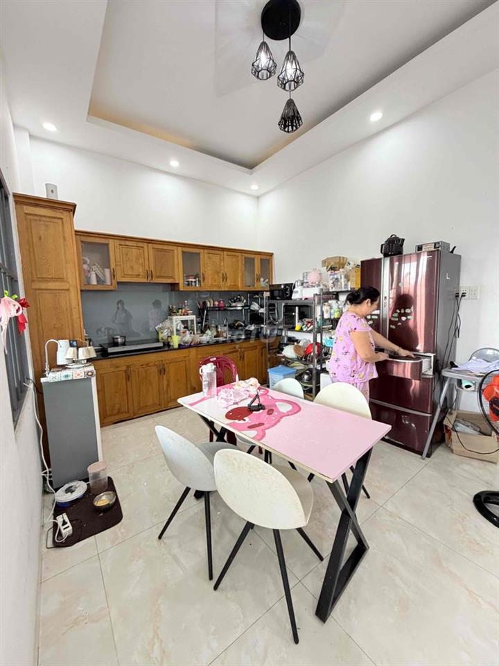 BÁN CĂN NHÀ 1 TRỆT 1 LẦU NHÁNH DX43 PHÚ MỸ - ĐƯỜNG RA PHẠM NGỌC THACH