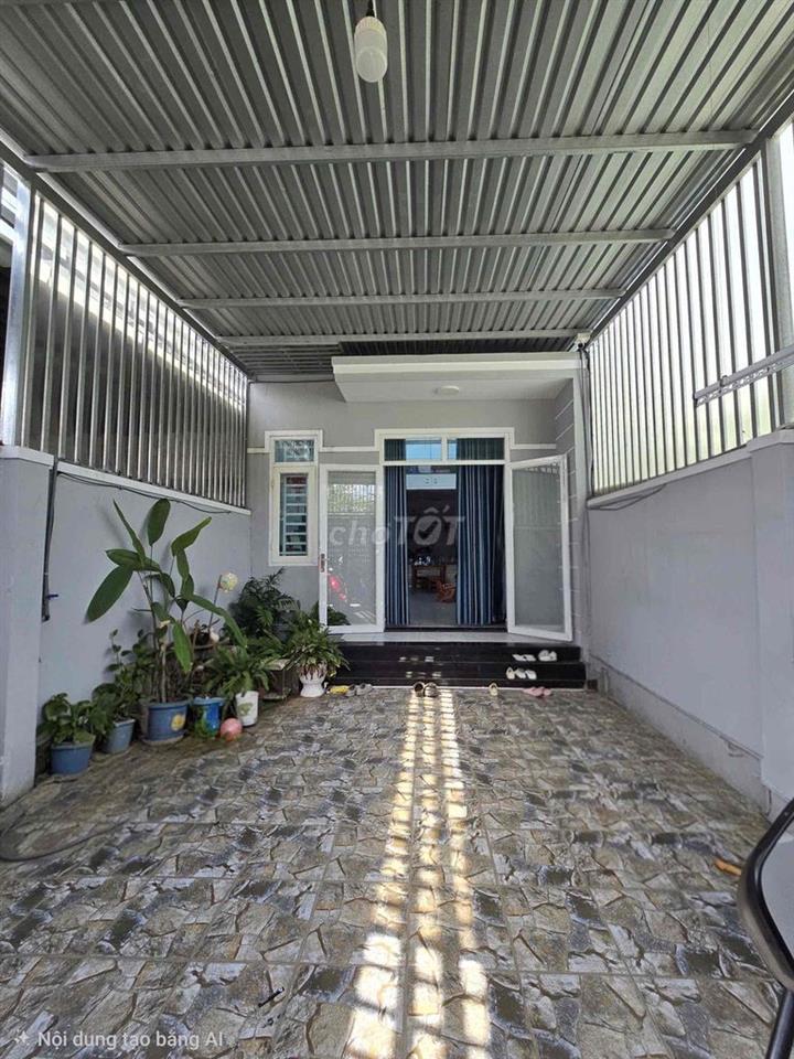 Bán nhà 1 trệt 1 lửng ngay nhánh MT 2 ô tô tránh nhau tại Hiệp Thành