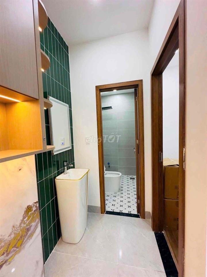 Bán Nhà 3 tầng mới 100% Nhánh Nguyễn Bình sau lưng Đại Học Bình Dương
