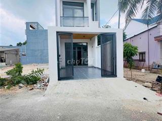 Bán Nhà 3 tầng mới 100% Nhánh Nguyễn Bình sau lưng Đại Học Bình Dương