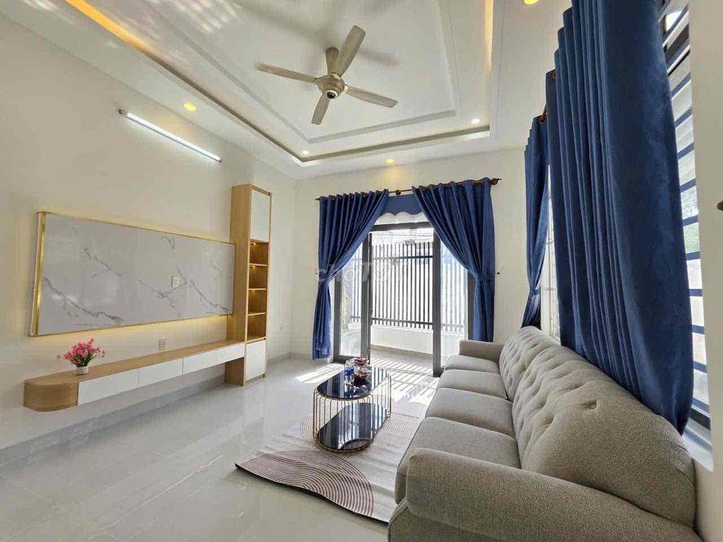Chính chủ bán nhà 3 tầng nhánh DX40, P.Bình Dương , TP HCM .