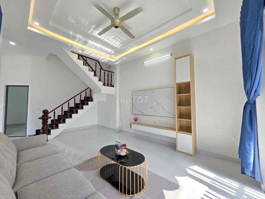 Chính chủ bán nhà 3 tầng nhánh DX40, P.Bình Dương , TP HCM .