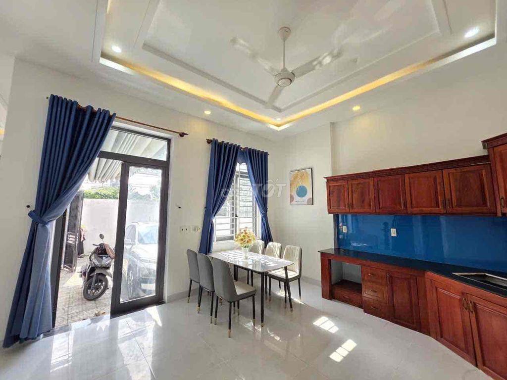 Chính chủ bán nhà 3 tầng nhánh DX40, P.Bình Dương , TP HCM .