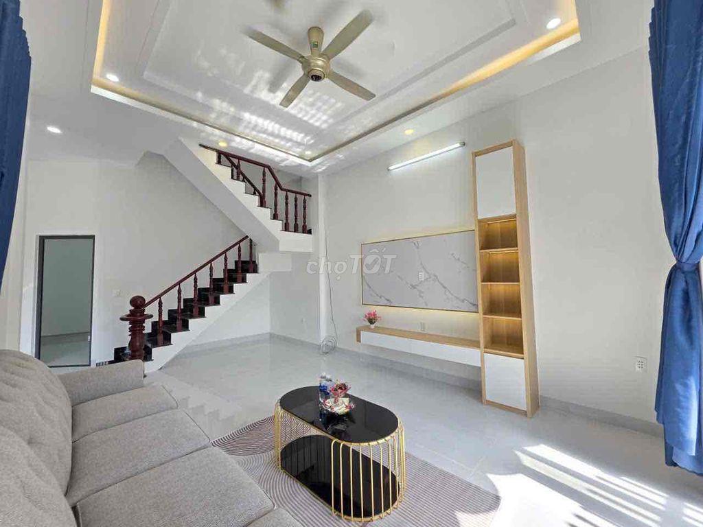Chính chủ bán nhà 3 tầng nhánh DX40, P.Bình Dương , TP HCM .