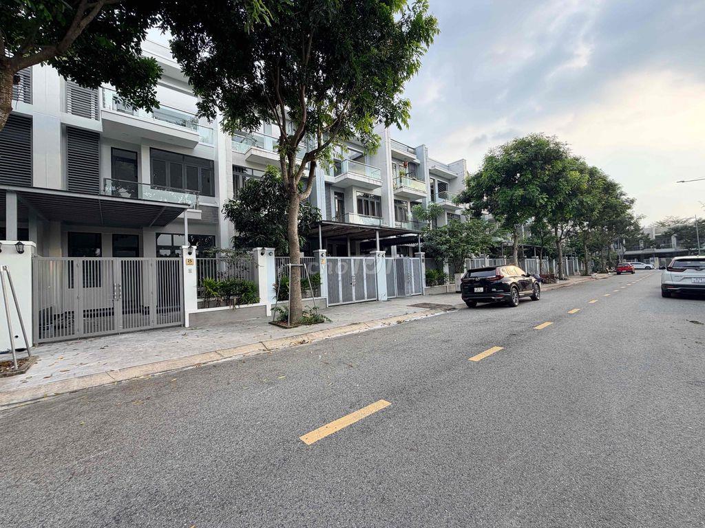 Còn 2 căn 3 Tầng ngay MT kinh doanh KDC Phú Mỹ Biconsi TP Mới