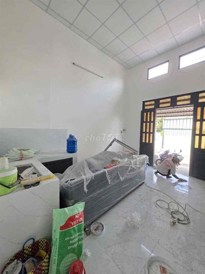 Bán nhà 1 Trệt 1 lửng 2 mặt tiền kinh doanh trước sau mới 100%