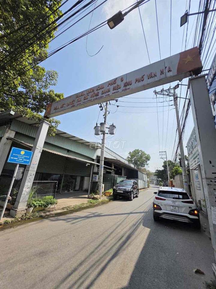 Bán nhà 1 Trệt 1 lửng 2 mặt tiền kinh doanh trước sau mới 100%