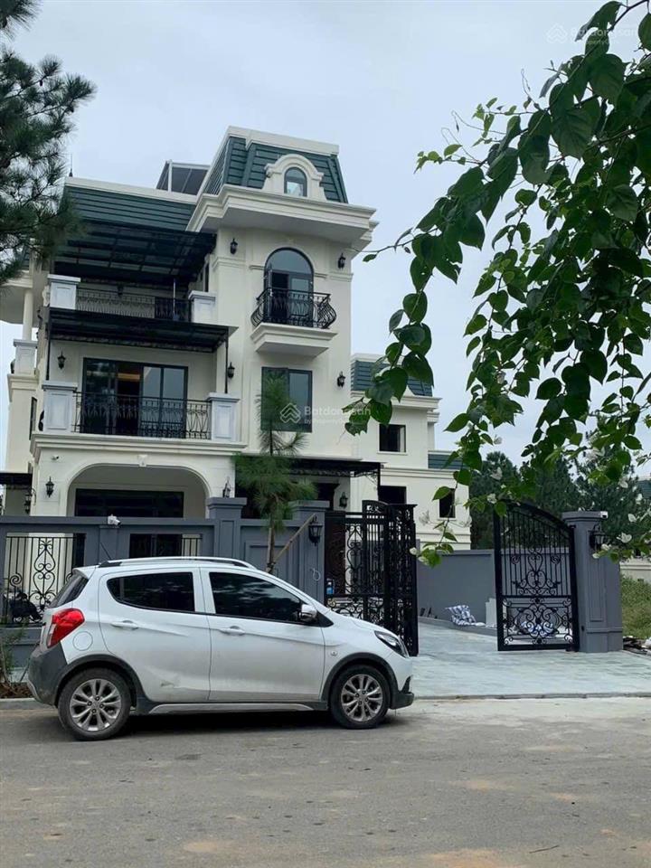 Chính chủ cần tiền bán nhanh căn biệt thự 400m tại dự án khu sinh thái cao cấp đan phượng