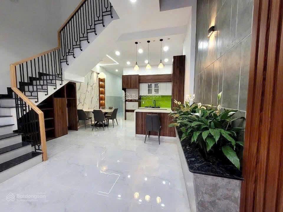 Cắt lỗ 200 triệu, nhà lầu sổ hồng riêng chỉ 1 tỷ 750 ngay cuối đường đồng khởi  biên hòa