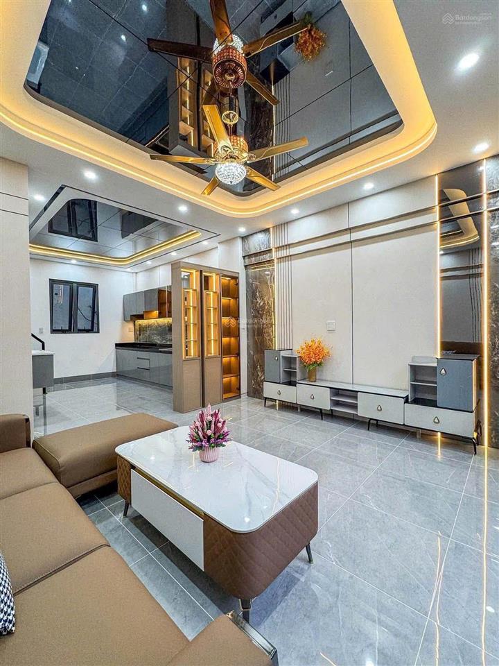 Việt kiều mỹ về nước định cư cần bán lại căn nhà mới xây ngay cuối đường đồng khởi giá chỉ 1tỷ750