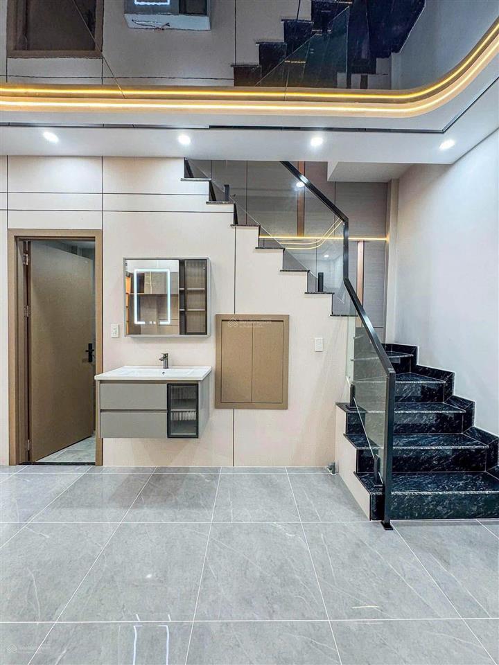 Việt kiều mỹ về nước định cư cần bán lại căn nhà mới xây ngay cuối đường đồng khởi giá chỉ 1tỷ750