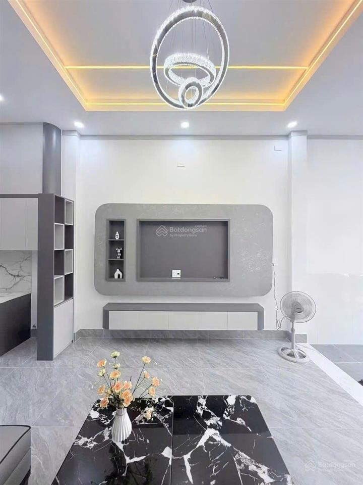 Bán nhà lầu 1t750 gần chợ thạnh phú, 1 sẹc đường hương lộ 15 mở rộng 32m