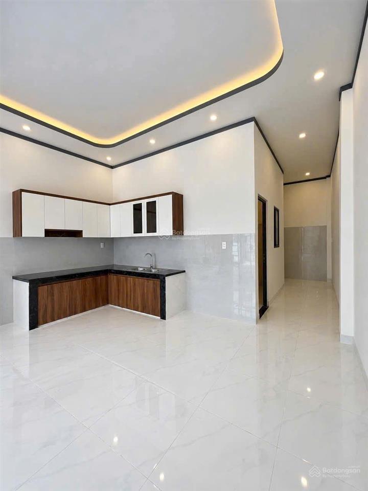 Bán gấp căn nhà lầu 5x18 giá full 1t780. vị trí hương lộ 15, tân triều