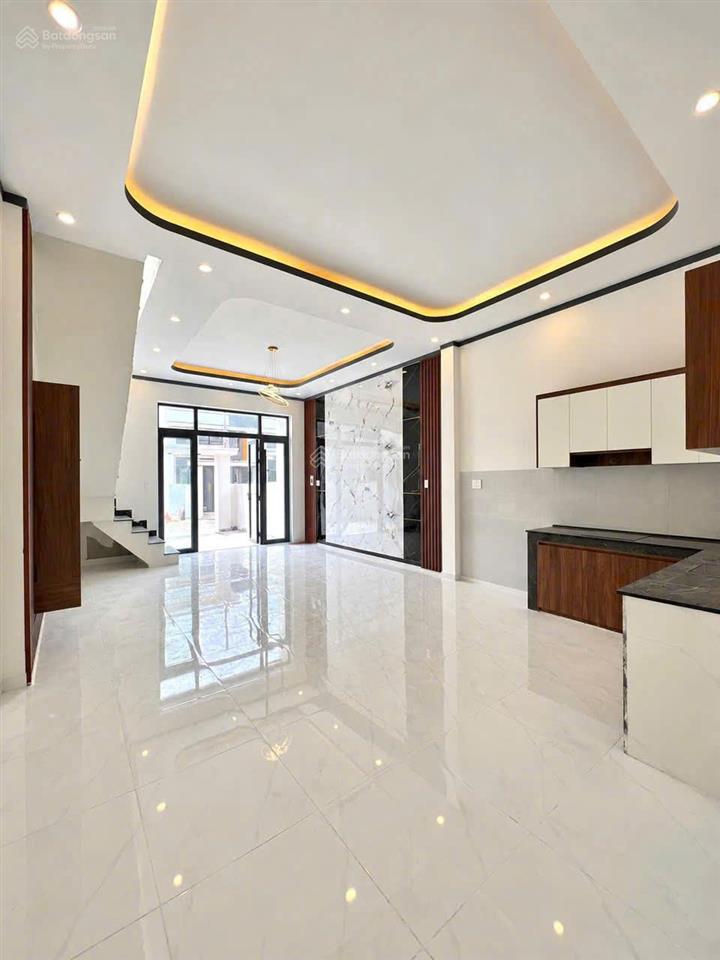 Bán gấp căn nhà lầu 5x18 giá full 1t780. vị trí hương lộ 15, tân triều