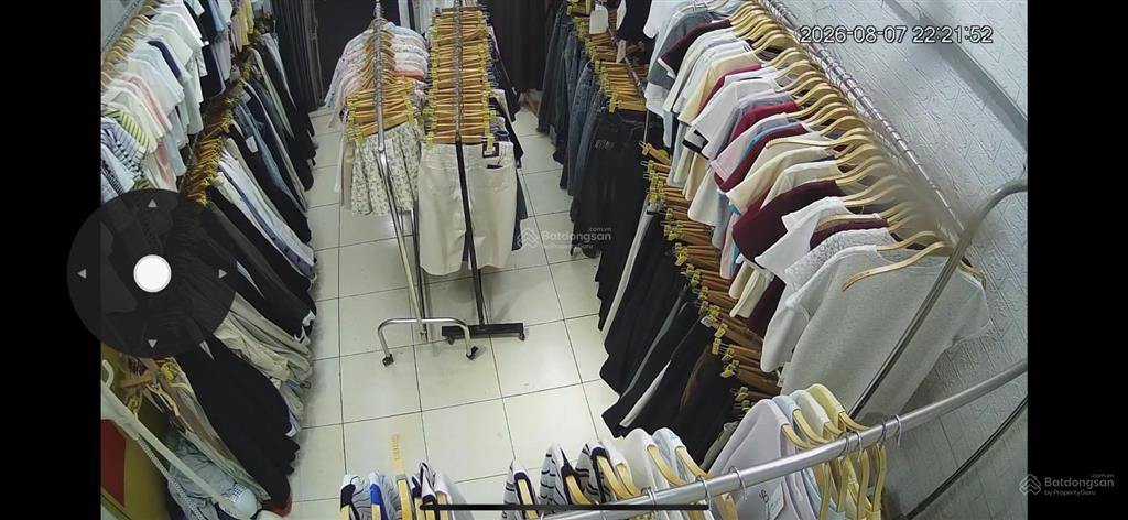 Chính chủ cần sang nhượng cửa hàng tại học cổng phụ b5 học viện tài chính. giá cực tốt