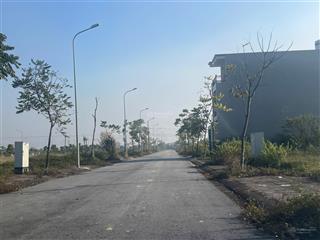 Bán 100m2 kđt nam vĩnh yên. trục thẳng chung cư noxh