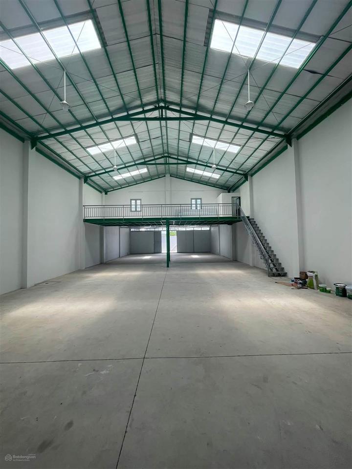 Cho thuê kho xưởng 800m2 giá mềm