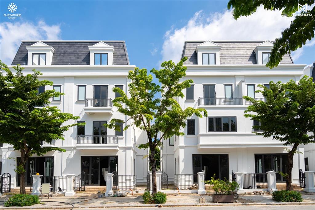 Biệt thự solasta mansion dương nội sổ đỏ trao tay, nhận nhà ở ngay. không chờ đợi, không rủi ro!