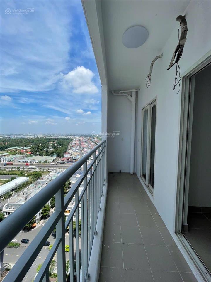 Charm city dĩ an bán gấp căn hộ 3pn 3wc giá 3,2 tỷ full nội thất cao cấp. cực đẹp