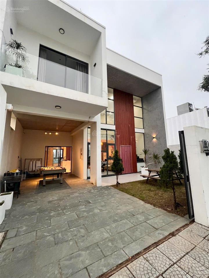 Chủ giảm 2 tỷ  villa 2 mặt tiền view biển đà nẵng