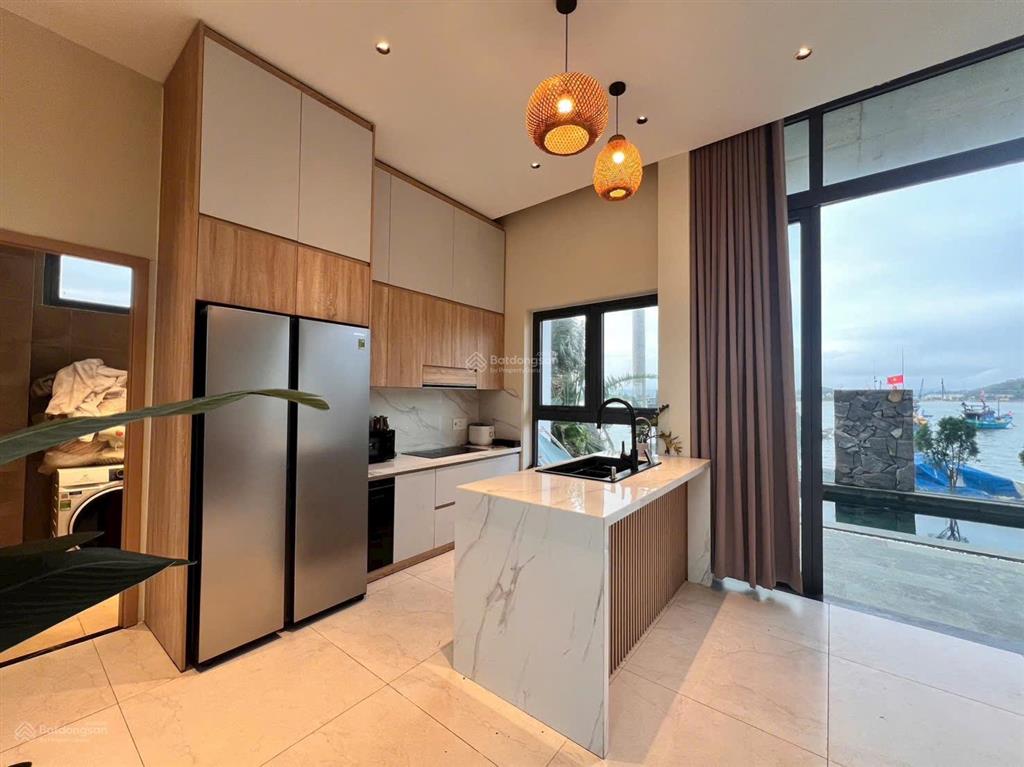 Chủ giảm 2 tỷ  villa 2 mặt tiền view biển đà nẵng