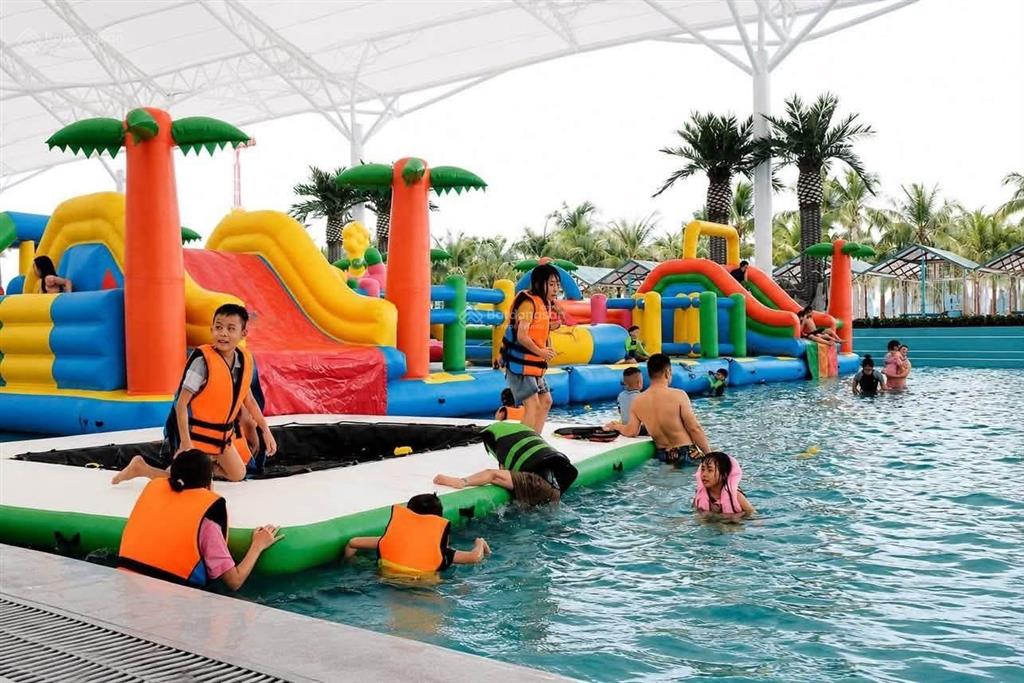Chủ gửi bán liền kề sát biển, sổ hồng lâu dài, ko ép xây