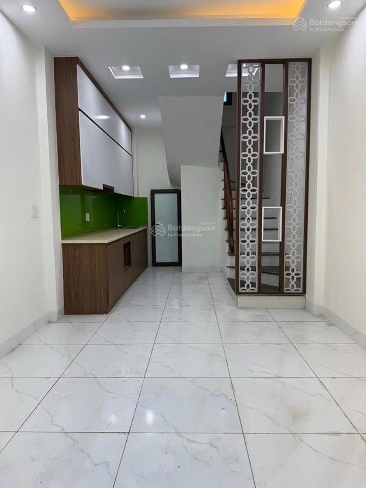 Bán nr giá siêu hời tại hữu hưng, 6,15 tỷ, 33m2, 3pn, 4wc, 5 tầng