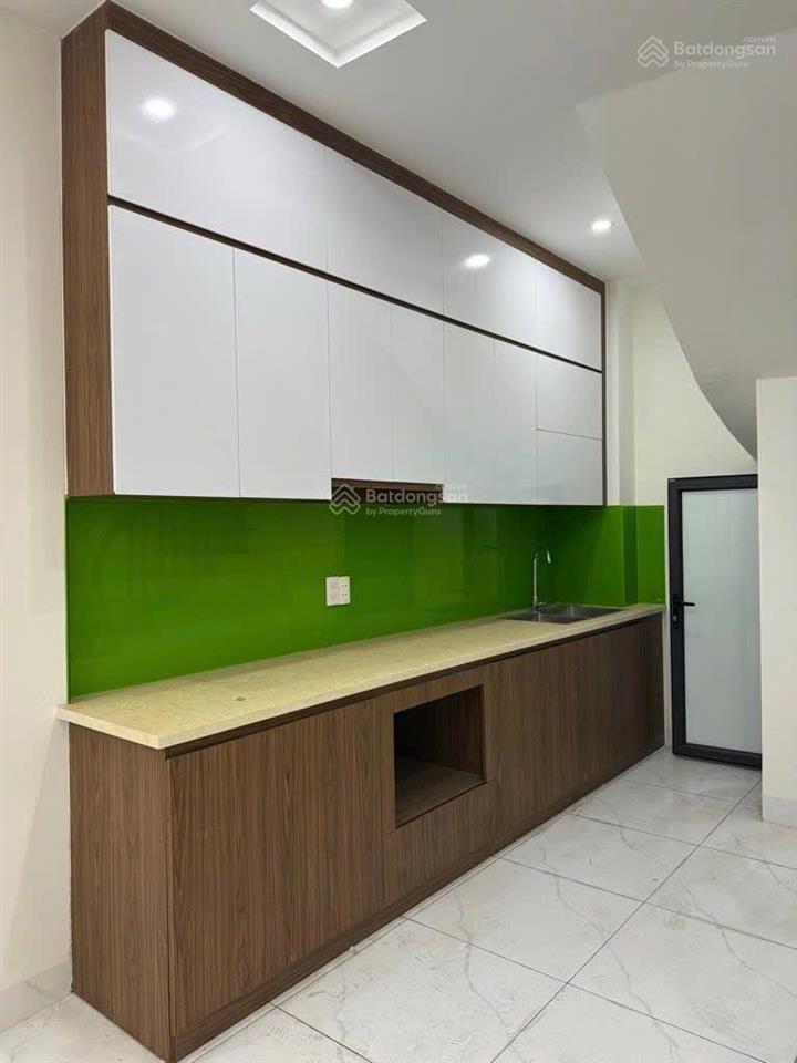 Bán nr giá siêu hời tại hữu hưng, 6,15 tỷ, 33m2, 3pn, 4wc, 5 tầng