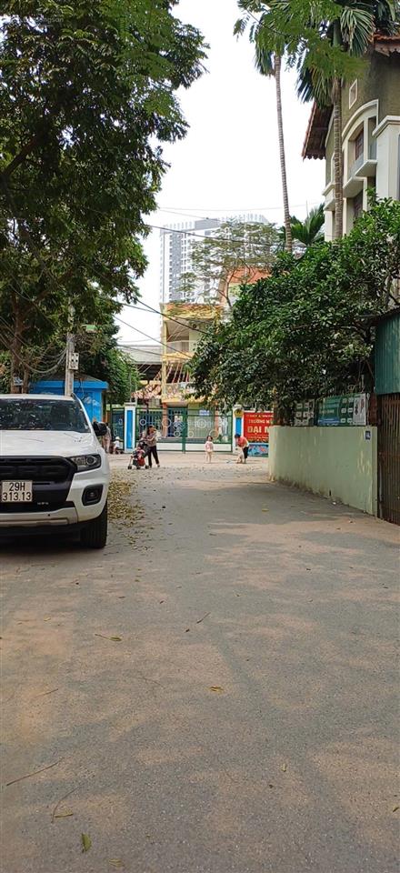 Cần bán mảnh đất chính chủ phố đại mỗ, lô góc 51m2, mt 4.1m, ô tô tránh vào nhà,kinh doanh,11.5 tỷ