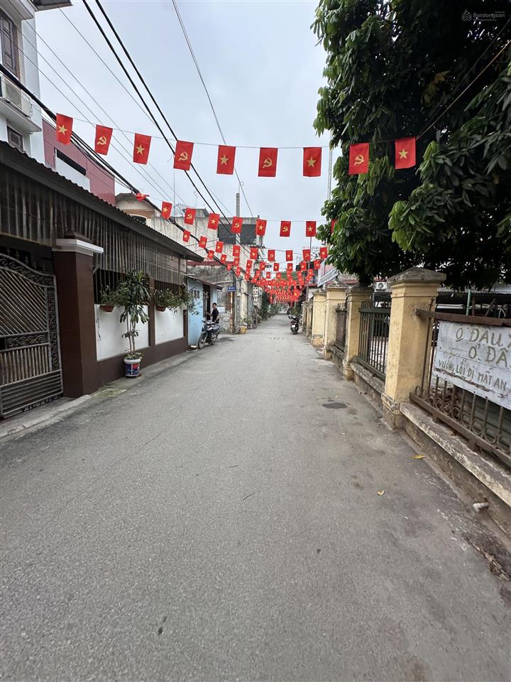 Cần bán mảnh đất chính chủ phố đại mỗ, lô góc 51m2, mt 4.1m, ô tô tránh vào nhà,kinh doanh,11.5 tỷ