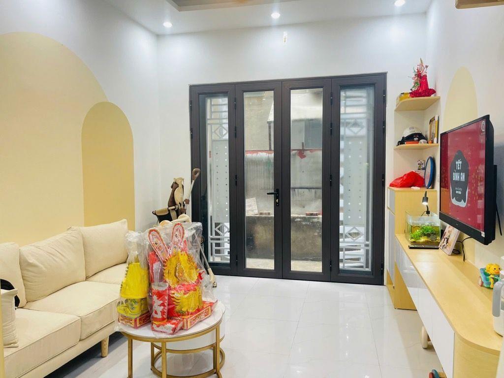 BÁN NHÀ Ô CÁCH - VIỆT HƯNG -  LONG BIÊN | 28m | MT 3,5M | GIÁ 6,1 TỶ