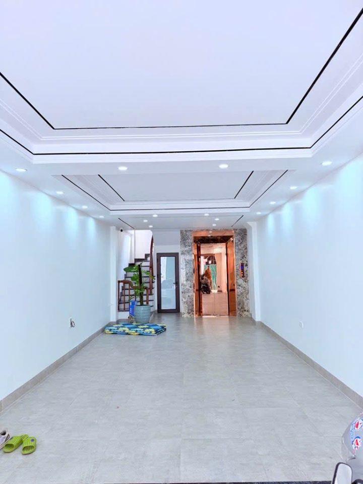 BÁN NHÀ 8 TẦNG NGỌC LÂM – LONG BIÊN | GARA | THANG MÁY | 40m | MT 4m | GIÁ 20,8 TỶ