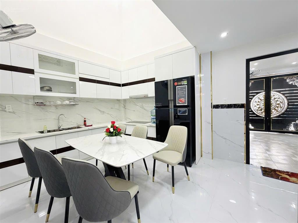 Nhà 4 tầng đẹp  hxh, shr trương đăng quế, gò vấp chỉ 8 tỷ nhỉnh