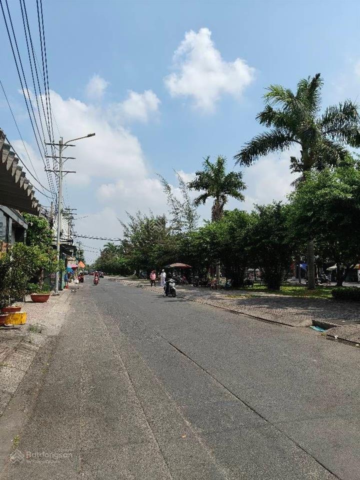 Bán đất tặng nhà ,tây thạnh 76m² hẻm nhựa xe hơi thông giá chỉ nhỉnh 7 tỷ