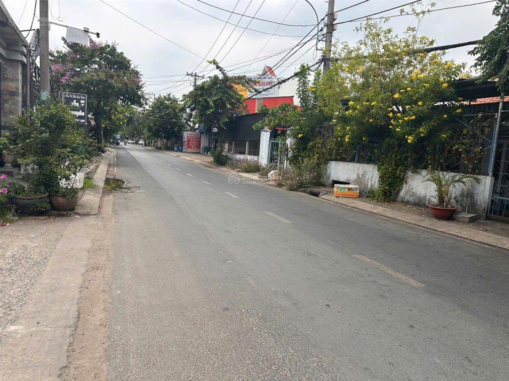 Bán đất mặt tiền tân thới nhì  lê lợi 800m2 có 622 m2 thổ cư giá 22 tỷ thương lượng.