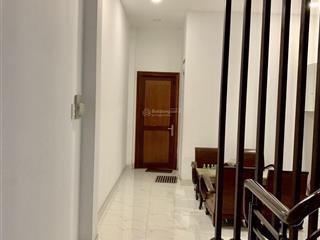 Kết cấu 4 tầng  sổ vuông a4  4 phòng ngủ  sân thượng  gần hẻm ô tô chỉ 9tỷ.tl