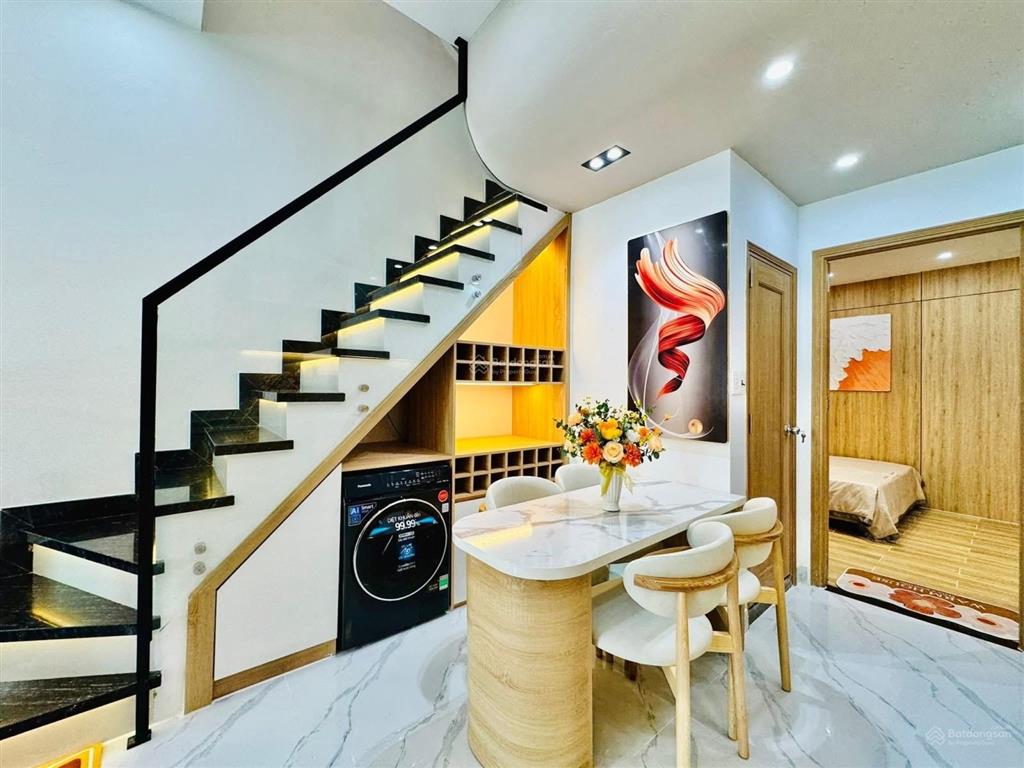 + hẻm ba gác né xe máy thoải mái, hẻm thông, 10m ra hẻm xe hơi, ngay chợ thạch đà khu sầm uất, giá