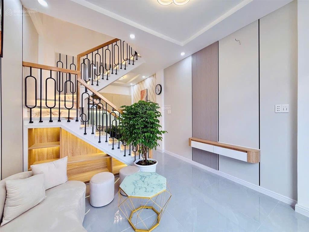 + hẻm ba gác né xe máy thoải mái, hẻm thông, 10m ra hẻm xe hơi, ngay chợ thạch đà khu sầm uất, giá