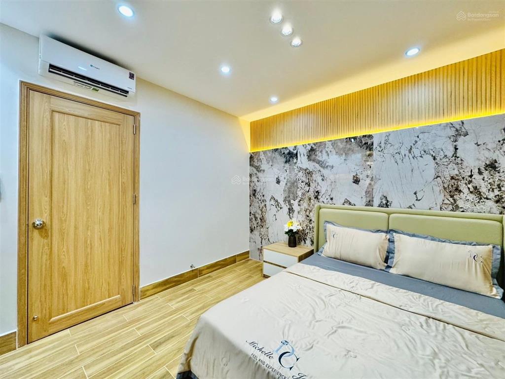 + hẻm ba gác né xe máy thoải mái, hẻm thông, 10m ra hẻm xe hơi, ngay chợ thạch đà khu sầm uất, giá