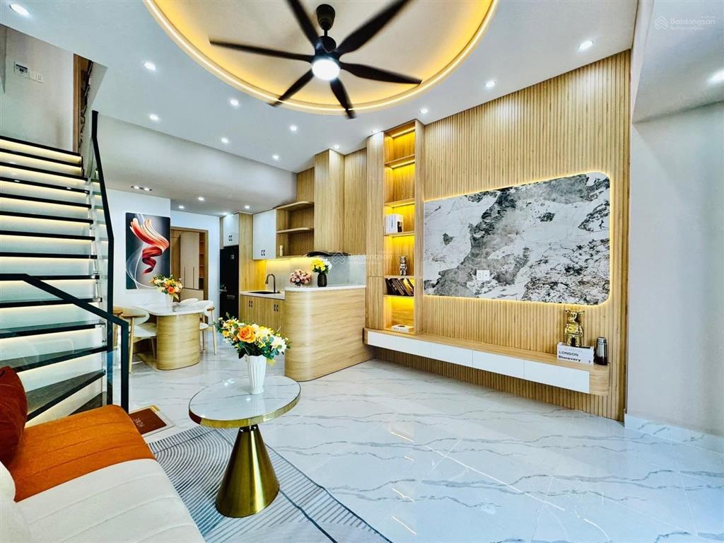 + hẻm ba gác né xe máy thoải mái, hẻm thông, 10m ra hẻm xe hơi, ngay chợ thạch đà khu sầm uất, giá